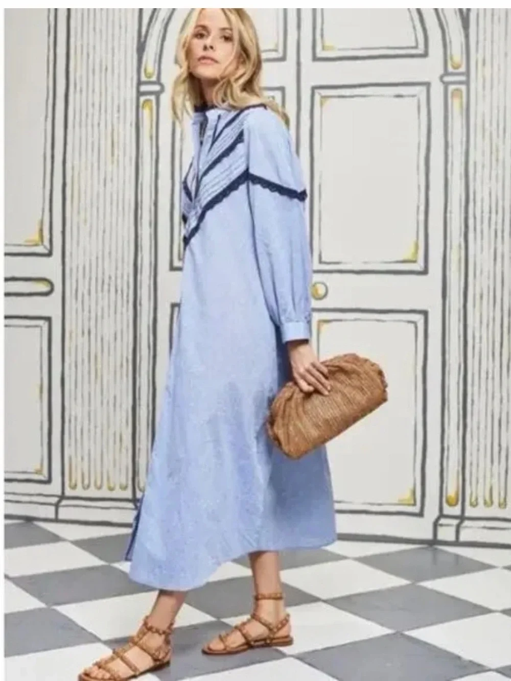 ⭐️Pomander Place by Tuckernuck Jolene Chambray Midi Dress⭐️ - Picture 5 of 13